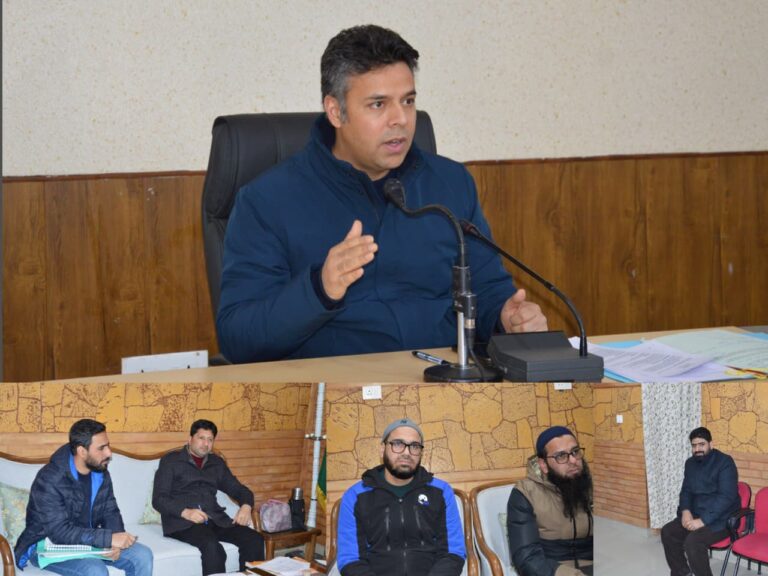 DC Budgam Reviews Progress on Digitisation of Revenue Records in the District.