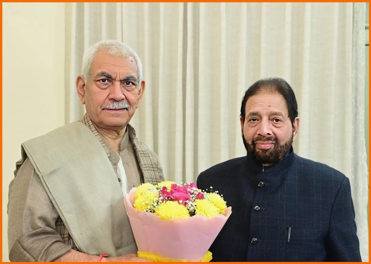 PDF President Hakeem Yaseen Calls On LG Shri Manoj Sinha, Flags Key Development and Welfare Concerns
