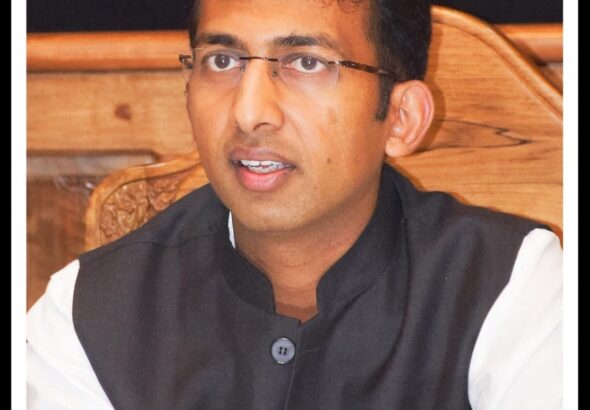 Div Com Kashmir Designates Nodal Officers to Address Public Grievances on Essential Commodities